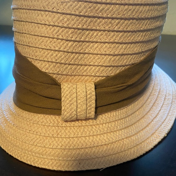 3/$10 Light pink straw hat - Picture 3 of 6
